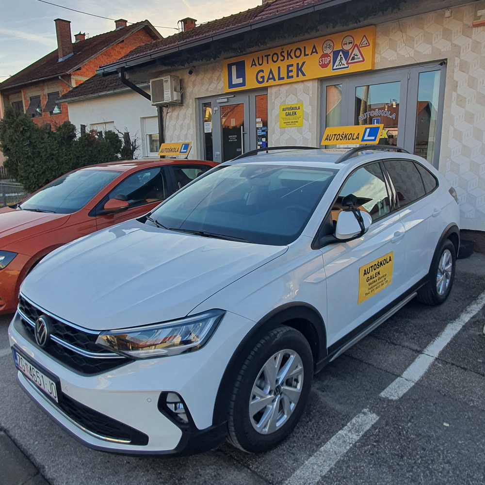 PEUGEOT 2008 vozila
